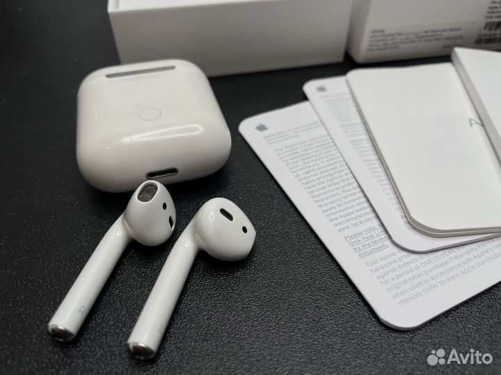 Беспроводные наушники apple airpods 1