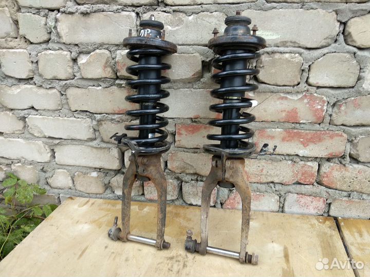 Стойка передняя Спортейдж 1 Kia Sportage 1