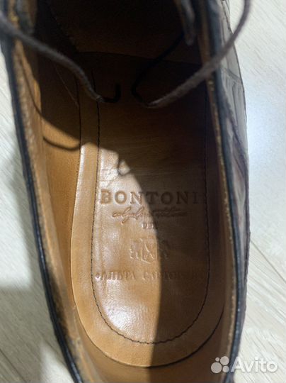 Туфли из кожи крокодила Bontoni