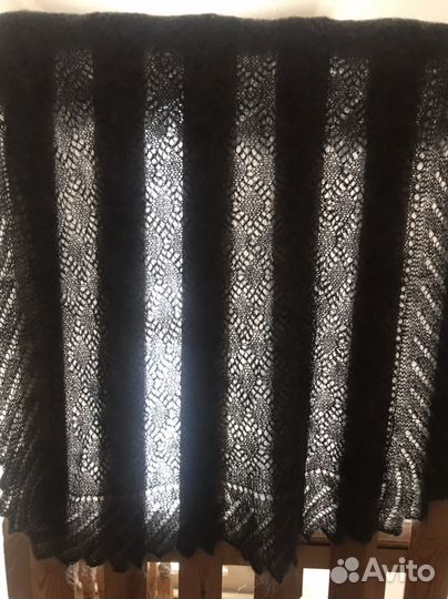 Пуховый платок шаль