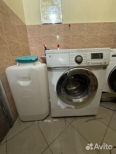 Стиральная машина с баком