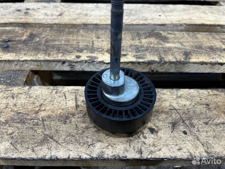 Ролик обводной навесного оборудования Bmw 3 E36