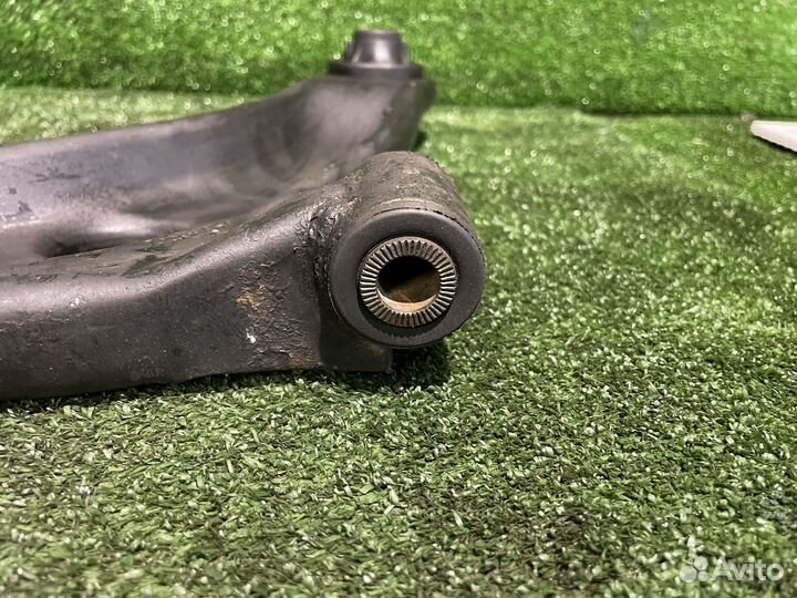 Рычаг передний правый toyota vitz,ractis,porte