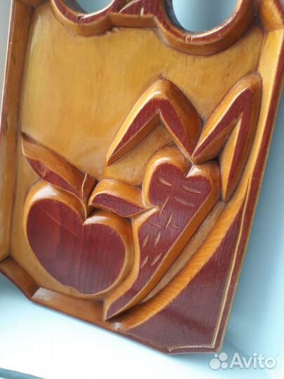 Доска кухонная деревянная резная