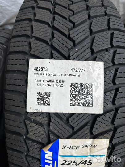 Michelin X-Ice Snow 225/45 R18 95H