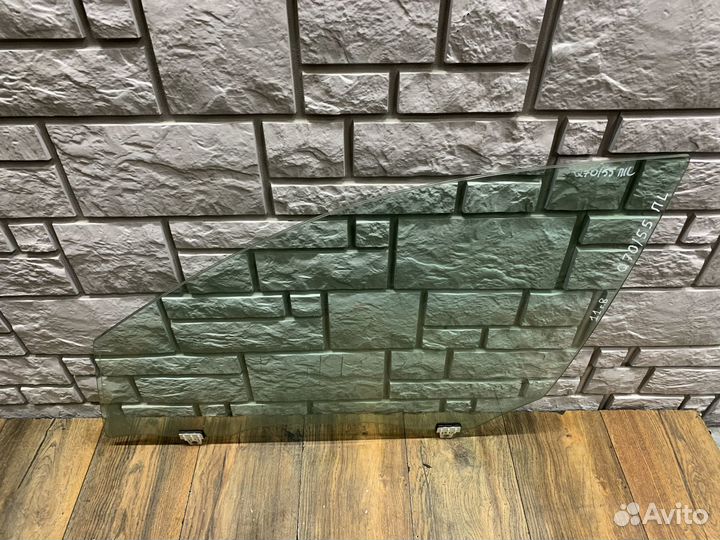 Infiniti M25/Q70 (Y51) Стекло двери передней LH RH