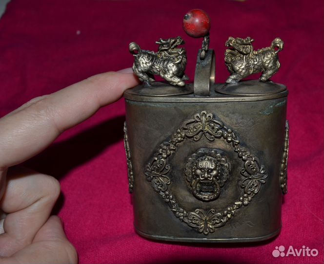 Табакерка Тибет