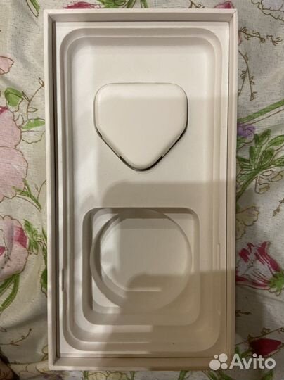 Коробка от iPhone 7 plus