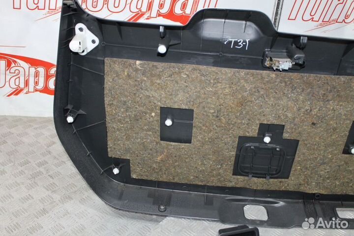 Обшивка крышки багажника Nissan X-Trail 31 T31