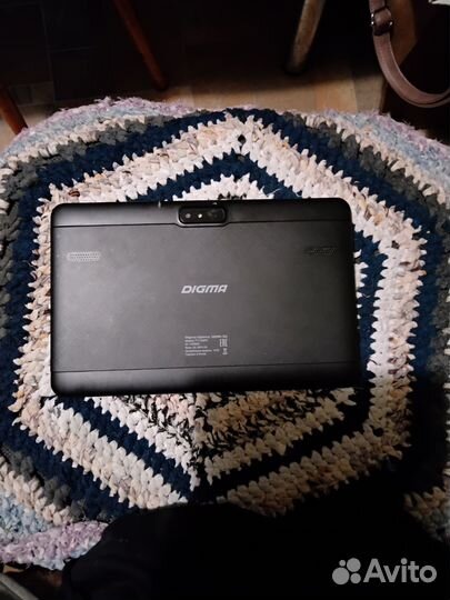 Планшет Digma Optima 10.1