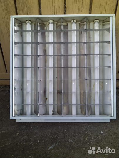 Светильник потолочный