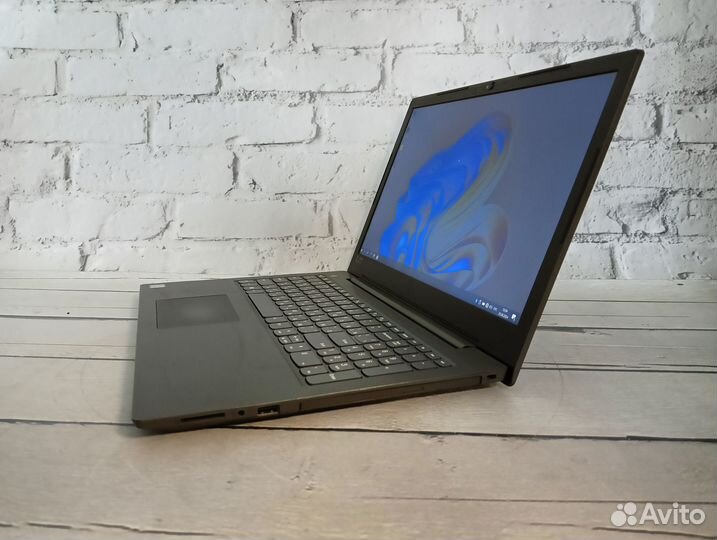 Современный ноутбук для рабочих и домашних задач