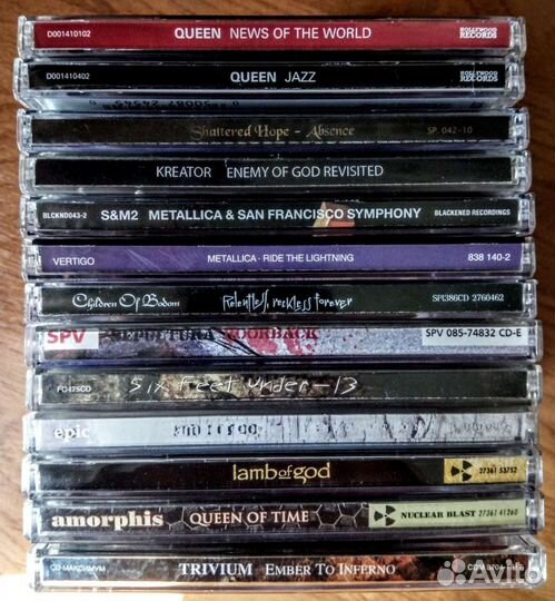 Много CD рока и метала, компакт-диски