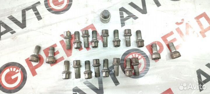 Болт колесный Audi A6 4G CGW 18.04.2011