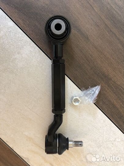 Задний верхний развальный регулируемый рычаг