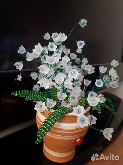 Нежный букет из бисера