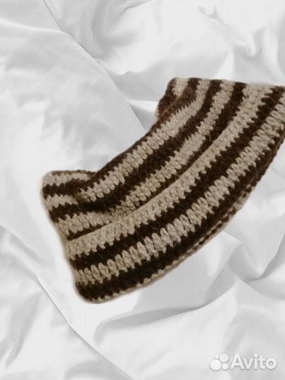 Шапка вязаная с ушками