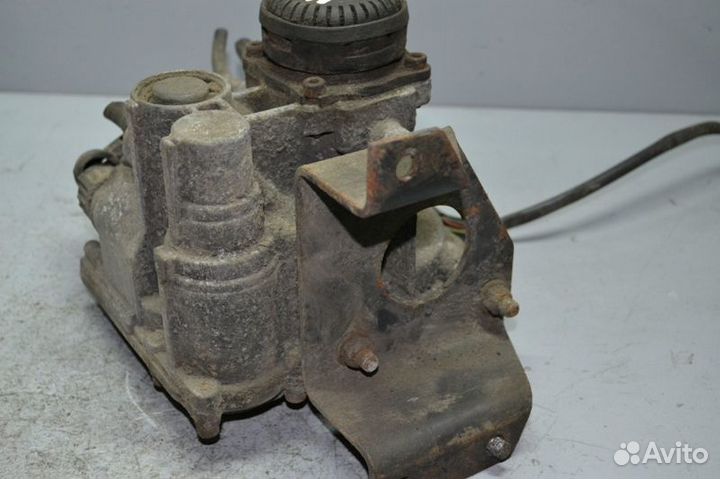 Кран управления тормозами прицепа mercedes-benz Ac