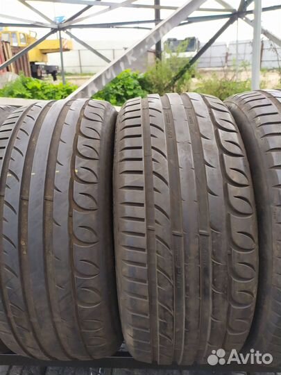 Taurus High Performance 235/45 R18 98Y