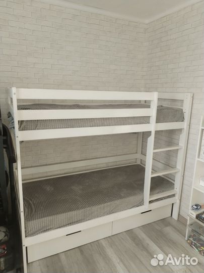 Кровать детская двухъярусная