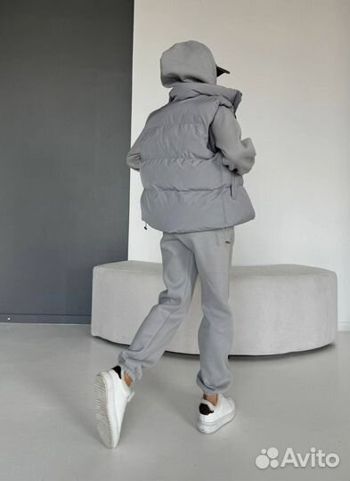 Спортивный костюм