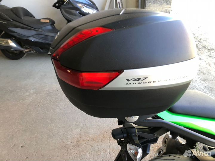 Продам мотоцикл kawasaki ninja Z1000 SX