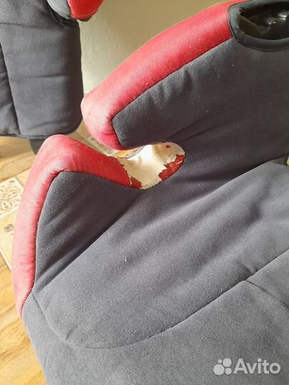 Автомобильное кресло