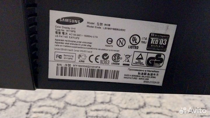 Монитор Samsung