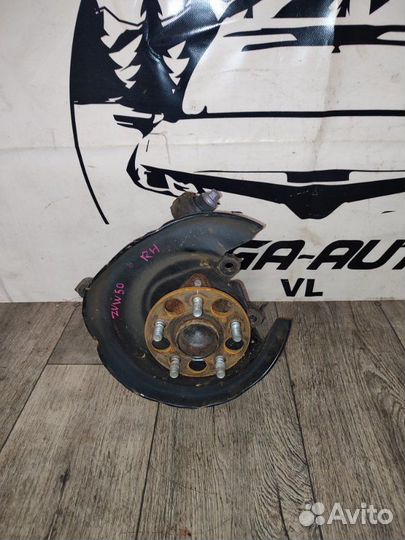 Ступица задняя правая Toyota Prius ZVW50 2ZR-FXE