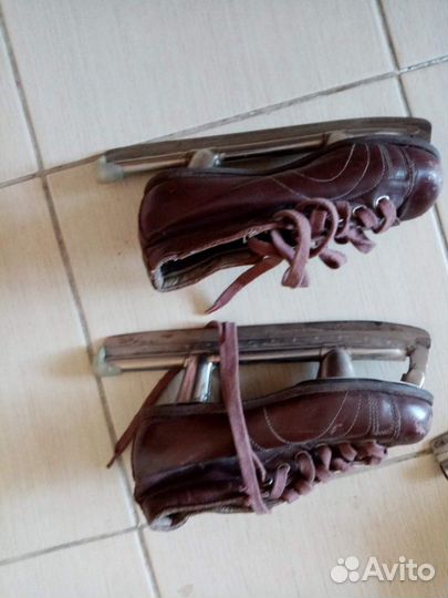 Продам коньки