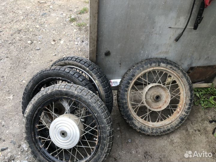 Колеса мотоцикла иж