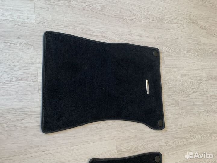 Два коврика mercedes s222 w222