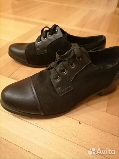 Туфли женские (р. 39)