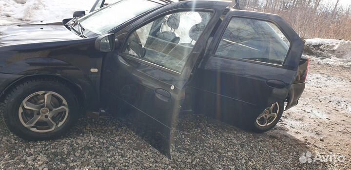 Renault Logan 1.4 МТ, 2013, 333 500 км