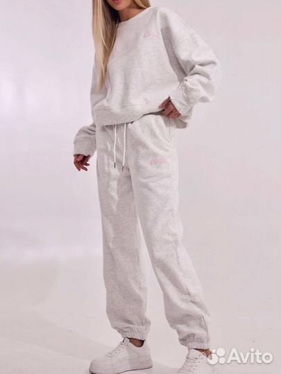 Костюм спортивный женский