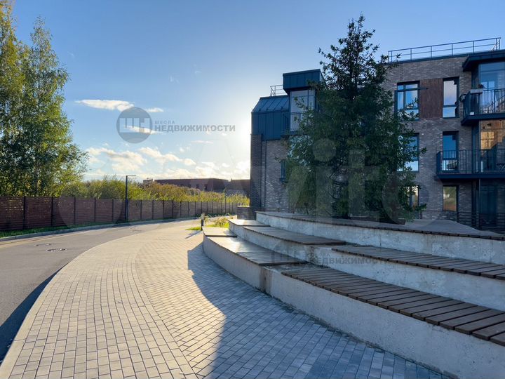 2-к. квартира, 60 м², 3/3 эт.