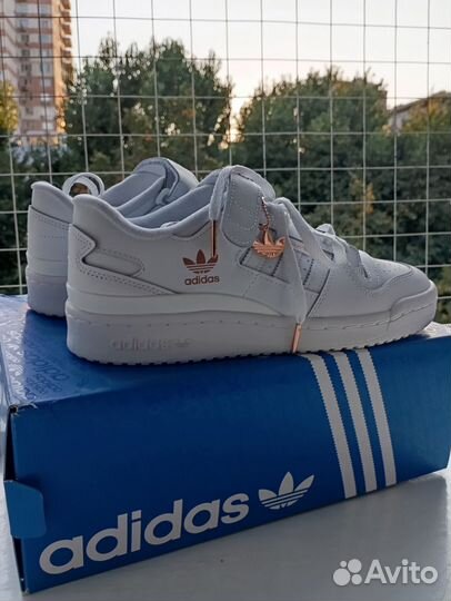 Кроссовки adidas originals forum low женские