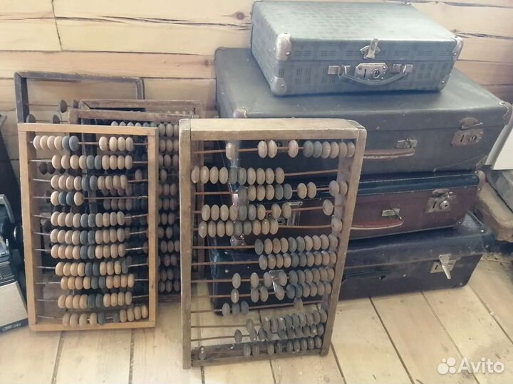 Счеты, чемоданыссср