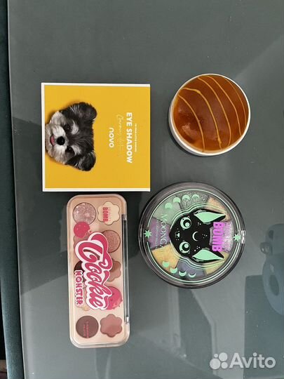 Палетки теней Revolution, novo, Beauty Bomb