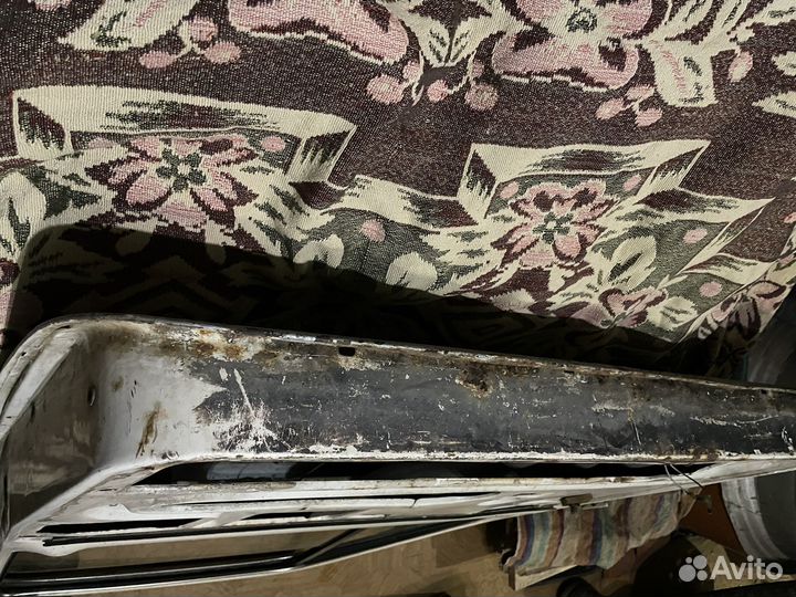 Продам переднюю правую дверь на ниву