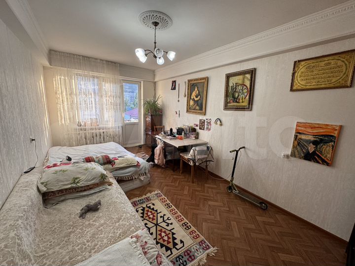 3-к. квартира, 73 м², 7/10 эт.