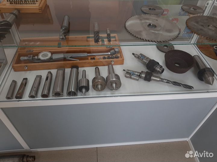 Металлорежущий инструмент сверла,метчики,плашки