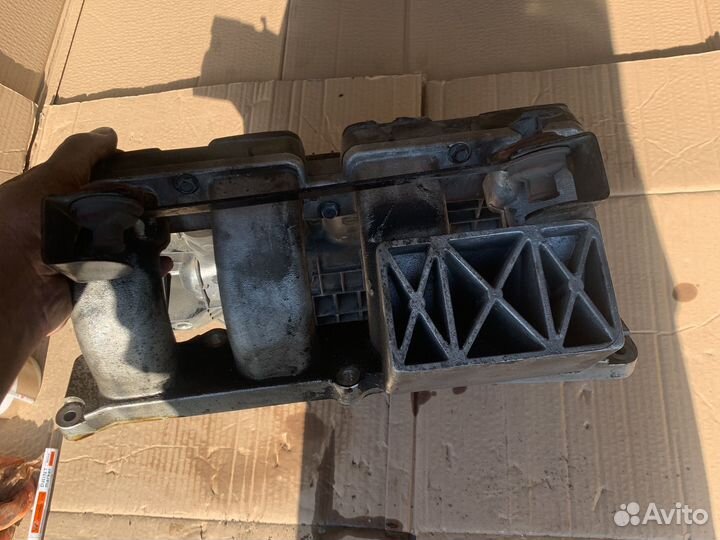 Впускной коллектор laguna 3 2,0 бензин