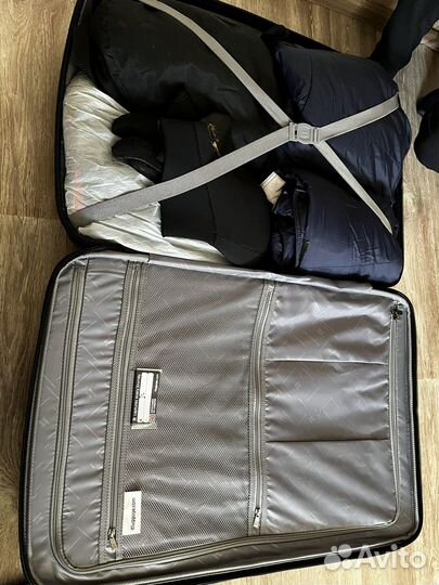 Чемодан на колесах большой xl