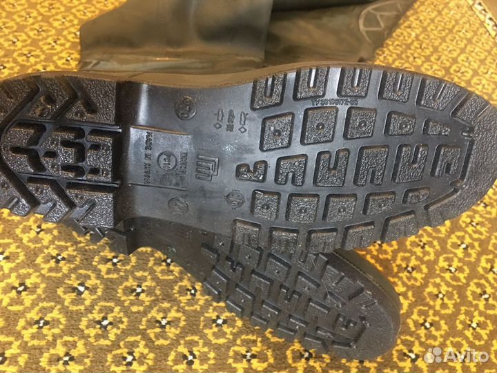 Сапоги болотные