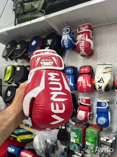 Боксерские перчатки