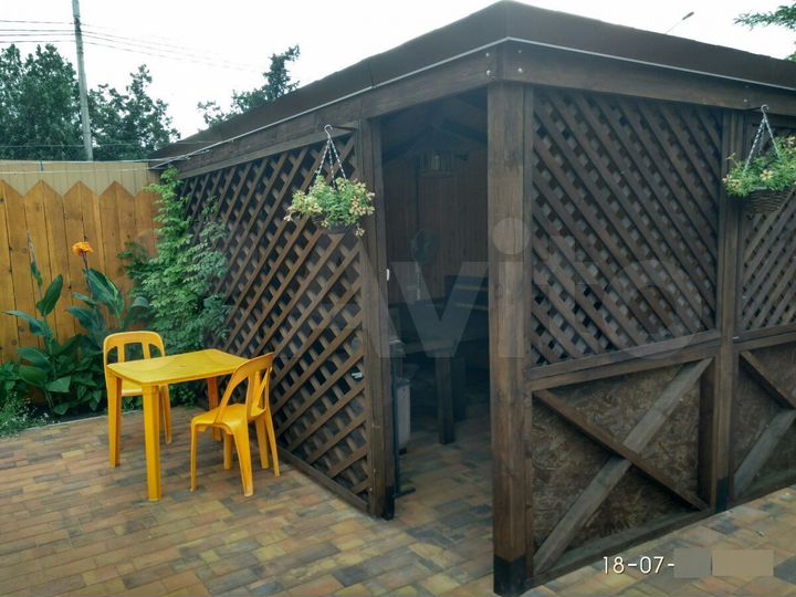 Комната 9 м² в 5-к., 1/1 эт.