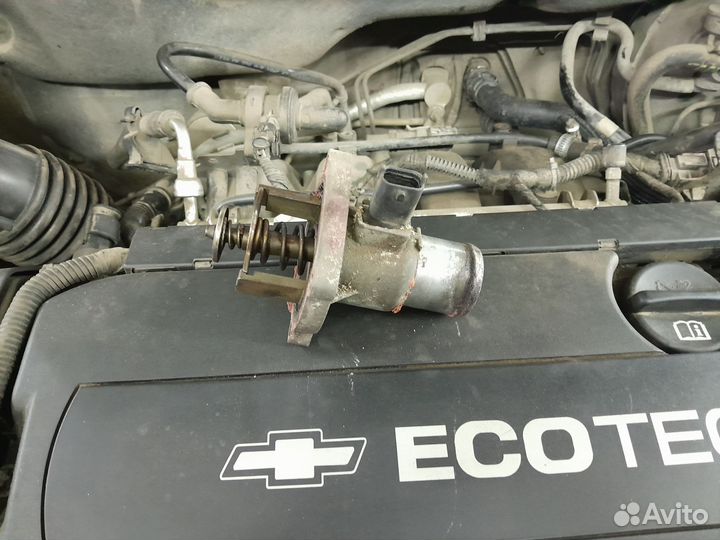 Термостат на chevrolet cruze 1.8