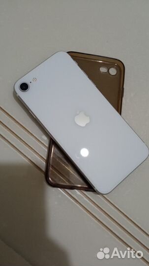 iPhone SE (2020), 64 ГБ