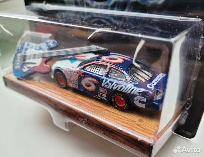 Hot Wheels Nascar Rocks